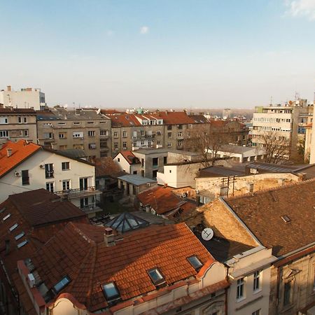 City Break Apartments - City Zen Beograd Ngoại thất bức ảnh